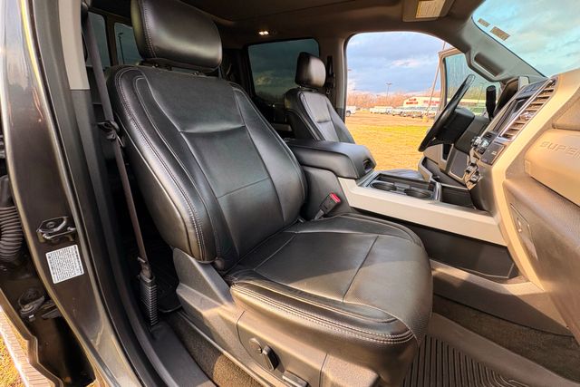 2017 Ford F-350 Super Duty Lariat | Roscoe, IL | Autoland Outlets 2017 Ford F-350 Super Duty Lariat | Roscoe, IL | Autoland Outlets