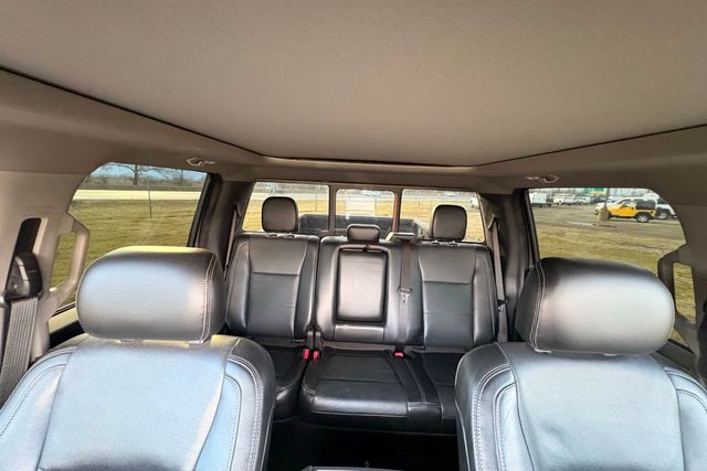 2017 Ford F-350 Super Duty Lariat | Roscoe, IL | Autoland Outlets