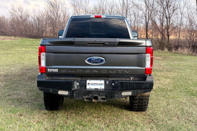2017 Ford F-350 Super Duty Lariat | Roscoe, IL | Autoland Outlets