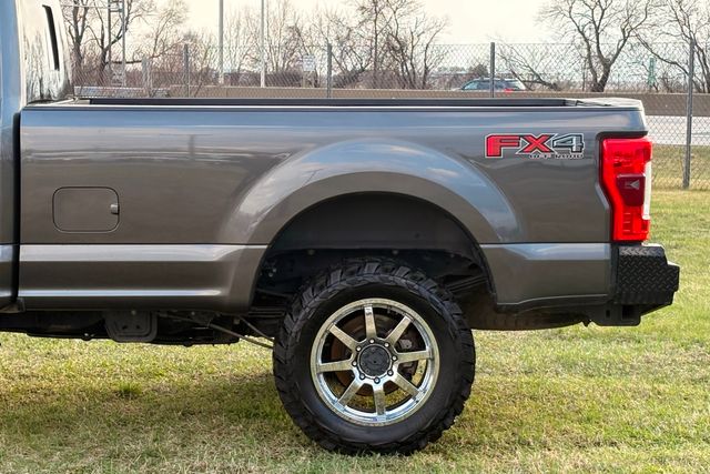 2017 Ford F-350 Super Duty Lariat | Roscoe, IL | Autoland Outlets