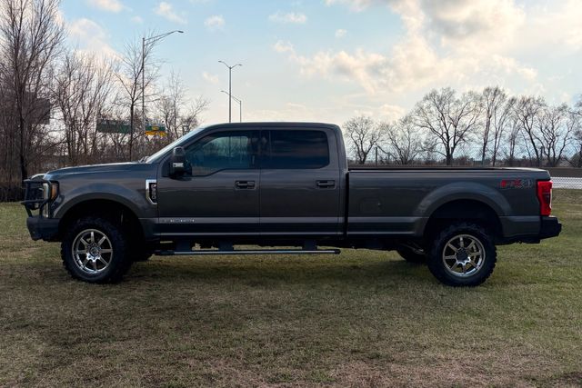 2017 Ford F-350 Super Duty Lariat | Roscoe, IL | Autoland Outlets 2017 Ford F-350 Super Duty Lariat | Roscoe, IL | Autoland Outlets