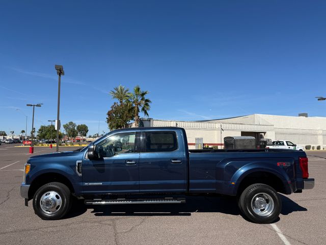 2017 Ford F-350 Super Duty Lariat