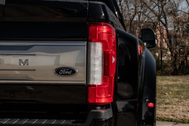 2017 Ford F-450 Super Duty Platinum DRW Heated/Cooled Memory Seats Moonroof 2017 Ford F-450 Super Duty Platinum DRW Heated/Cooled Memory Seats Moonroof