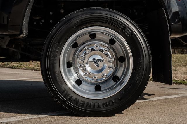 2017 Ford F-450 Super Duty Platinum DRW Heated/Cooled Memory Seats Moonroof 2017 Ford F-450 Super Duty Platinum DRW Heated/Cooled Memory Seats Moonroof