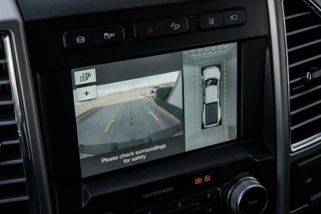 2017 Ford F-450 Super Duty Platinum DRW Heated/Cooled Memory Seats Moonroof 2017 Ford F-450 Super Duty Platinum DRW Heated/Cooled Memory Seats Moonroof