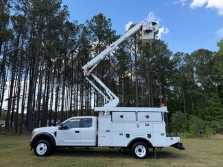 2017 Ford F-550 4x4 Super Duty Altec AT-40G | Woodbury, GA | Pinnacle Trucks Georgia in Woodbury, GA 30293