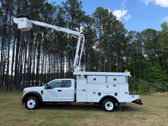2017 Ford F-550 4x4 Super Duty Altec AT-40G