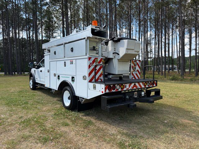 2017 Ford F-550 4x4 Super Duty Altec AT-40G