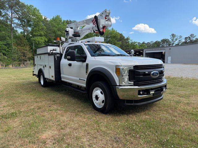 2017 Ford F-550 4x4 Super Duty Altec AT-40G