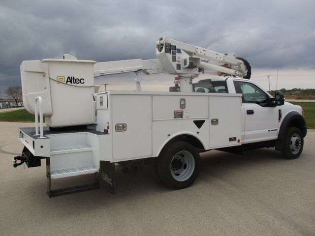 2017 Ford F-550 BUCKET TRUCK 92K MILES