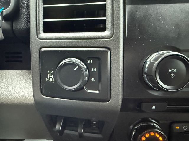 2017 Ford F350 DIESEL 4x4 Utility Bed | Canton, Ohio | Ohio Auto Warehouse LLC 2017 Ford F350 DIESEL 4x4 Utility Bed | Canton, Ohio | Ohio Auto Warehouse LLC