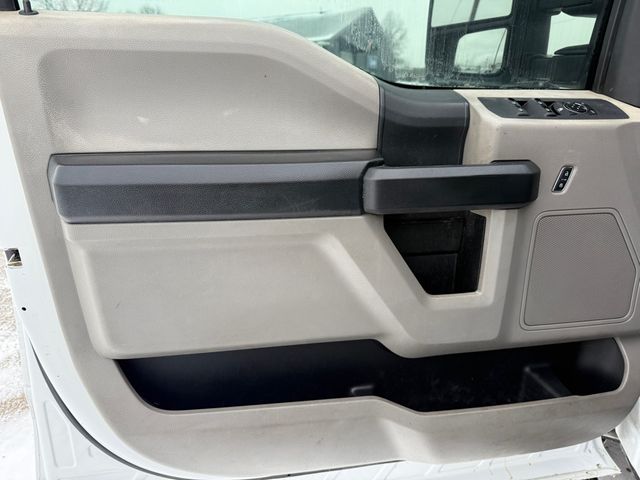 2017 Ford F350 DIESEL 4x4 Utility Bed | Canton, Ohio | Ohio Auto Warehouse LLC 2017 Ford F350 DIESEL 4x4 Utility Bed | Canton, Ohio | Ohio Auto Warehouse LLC