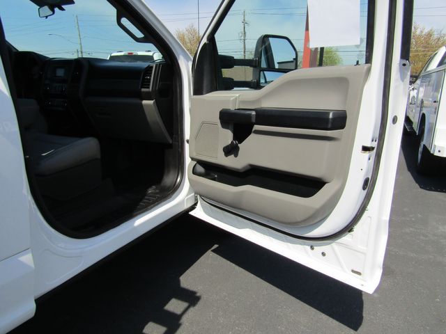 2017 Ford F350 10' Stake Body Truck 2wd with Lift Gate 2017 Ford F350 10' Stake Body Truck 2wd with Lift Gate