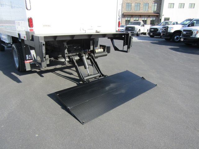 2017 Ford F450 12' Box Truck 2wd with Lift Gate 2017 Ford F450 12' Box Truck 2wd with Lift Gate