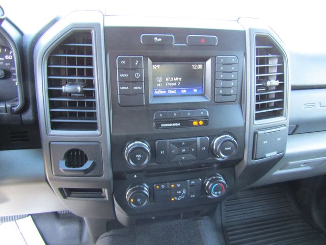 2017 Ford F450 12' Box Truck 2wd with Lift Gate