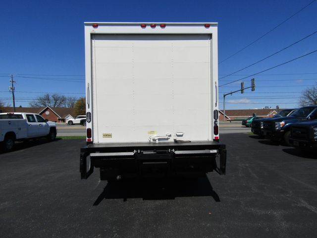 2017 Ford F450 12' Box Truck 2wd with Lift Gate