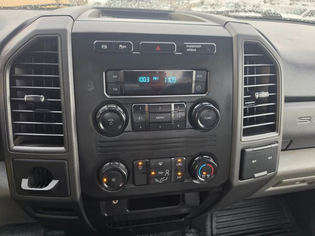 2017 Ford F550 4X4 45FT ETI BUCKET TRUCK ETI ETC40IH TELESCOPING AND ARTICULATING BUCKET | Irving, TX | Pinnacle Trucks 2017 Ford F550 4X4 45FT ETI BUCKET TRUCK ETI ETC40IH TELESCOPING AND ARTICULATING BUCKET | Irving, TX | Pinnacle Trucks