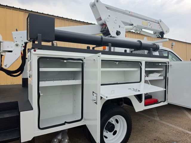 2017 Ford F550 4X4 45FT ETI BUCKET TRUCK ETI ETC40IH TELESCOPING AND ARTICULATING BUCKET | Irving, TX | Pinnacle Trucks