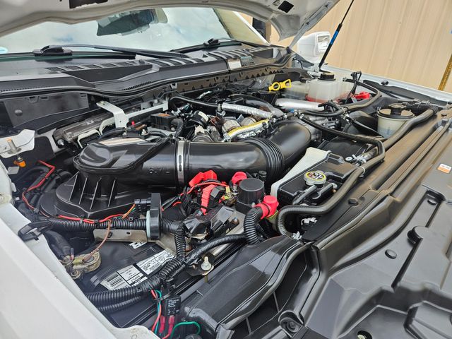 2017 Ford F550 AT37G 42FT TELESCOPING AND ARTICULATING 4X4 BUCKET TRUCK 6.7 POWERSTROKE | Irving, TX | Pinnacle Trucks 2017 Ford F550 AT37G 42FT TELESCOPING AND ARTICULATING 4X4 BUCKET TRUCK 6.7 POWERSTROKE | Irving, TX | Pinnacle Trucks