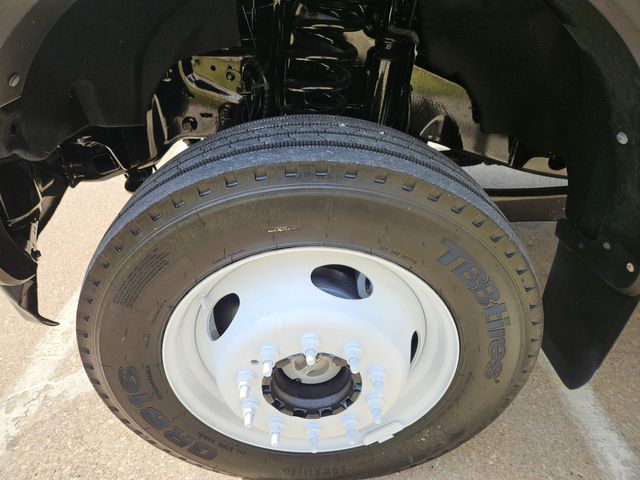 2017 Ford F550 FLATBED 45FT TELESCOPING BUCKET TRUCK 4X4 HI-RANGER LT40 4X4 F550. | Irving, TX | Pinnacle Trucks