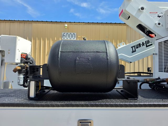 2017 Ford F550 TELESCOPING AND ARTICULATING BUCKET TRUCK DURALIFT DTAXS39 44FT REACH | Irving, TX | Pinnacle Trucks