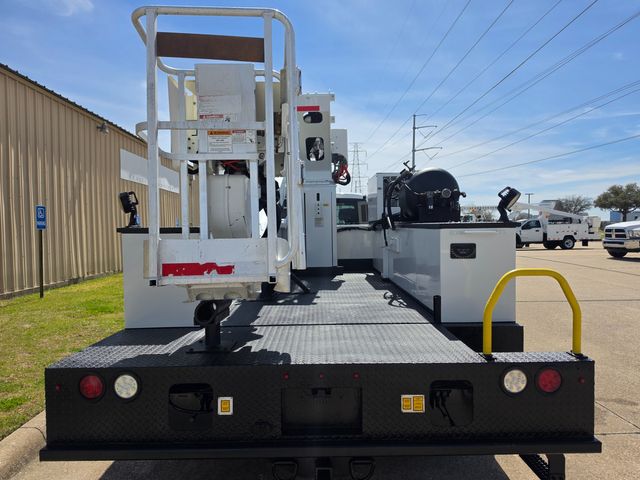 2017 Ford F550 TELESCOPING AND ARTICULATING BUCKET TRUCK DURALIFT DTAXS39 44FT REACH | Irving, TX | Pinnacle Trucks