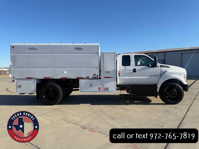 2017 Ford F750 Chipper Truck