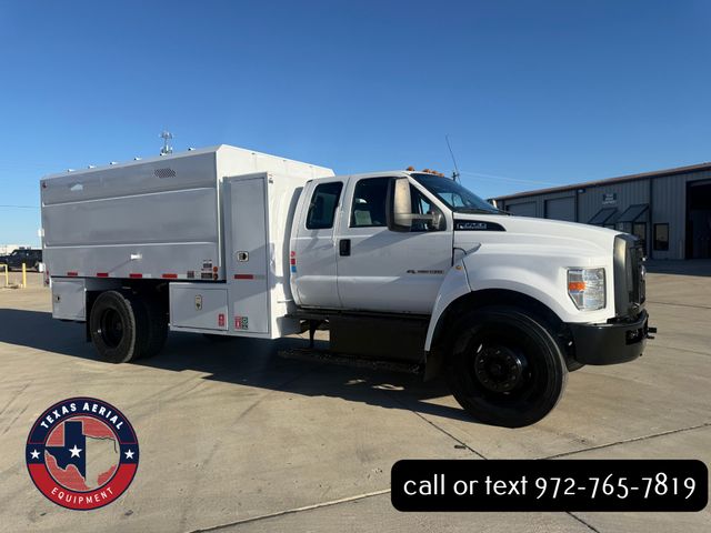 2017 Ford F750 Chipper Truck