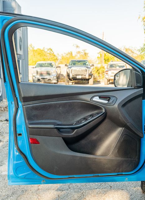 2017 Ford Focus RS / RS2 PKG / RECARO / LEATHER / LOADED UPGRADES | Dallas, TX | Rocky Mountain Truck Stop Dallas 2017 Ford Focus RS / RS2 PKG / RECARO / LEATHER / LOADED UPGRADES | Dallas, TX | Rocky Mountain Truck Stop Dallas