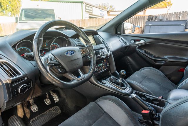 2017 Ford Focus RS / RS2 PKG / RECARO / LEATHER / LOADED UPGRADES | Dallas, TX | Rocky Mountain Truck Stop Dallas 2017 Ford Focus RS / RS2 PKG / RECARO / LEATHER / LOADED UPGRADES | Dallas, TX | Rocky Mountain Truck Stop Dallas