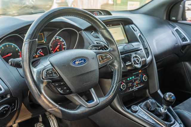2017 Ford Focus RS / RS2 PKG / RECARO / LEATHER / LOADED UPGRADES | Dallas, TX | Rocky Mountain Truck Stop Dallas 2017 Ford Focus RS / RS2 PKG / RECARO / LEATHER / LOADED UPGRADES | Dallas, TX | Rocky Mountain Truck Stop Dallas