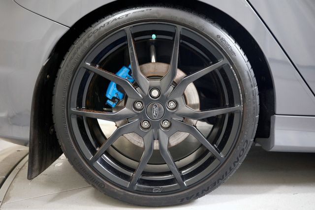 2017 Ford Focus RS | Burbank, California | MDK International 2017 Ford Focus RS | Burbank, California | MDK International