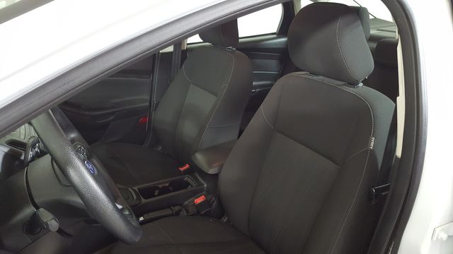 2017 Ford Focus SE | Carrollton, TX | Legend Motorcars of Carrollton