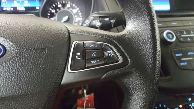 2017 Ford Focus SE | Carrollton, TX | Legend Motorcars of Carrollton