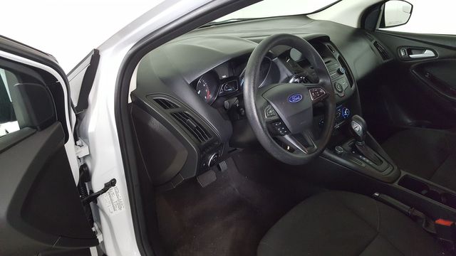2017 Ford Focus SE | Carrollton, TX | Legend Motorcars of Carrollton 2017 Ford Focus SE | Carrollton, TX | Legend Motorcars of Carrollton