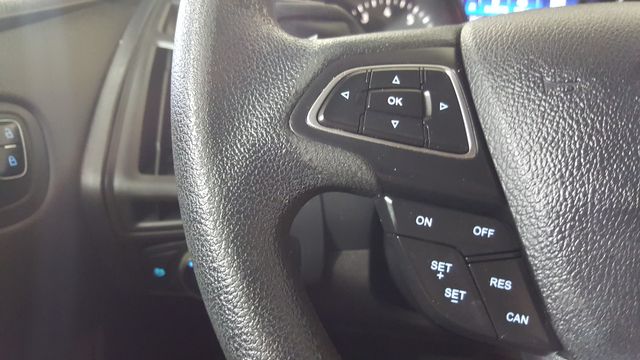 2017 Ford Focus SE | Carrollton, TX | Legend Motorcars of Carrollton 2017 Ford Focus SE | Carrollton, TX | Legend Motorcars of Carrollton