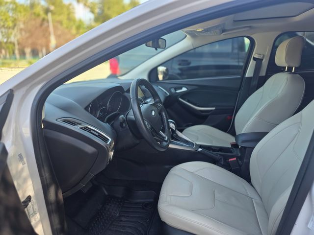 2017 Ford Focus Titanium