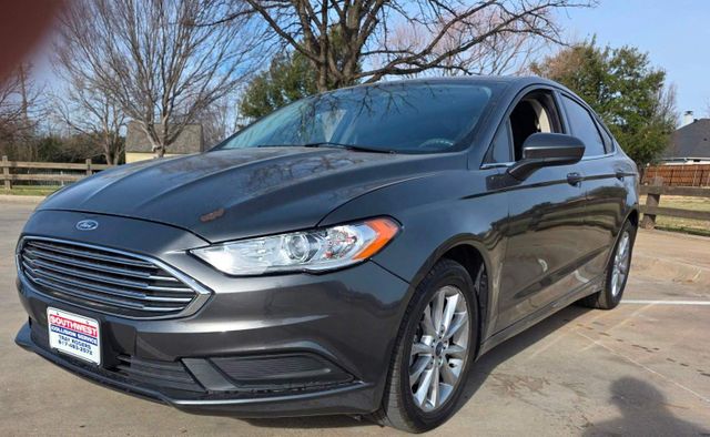 2017 Ford Fusion SE | Arlington, TX | Tray Rogers dba Southwest Collision Center   