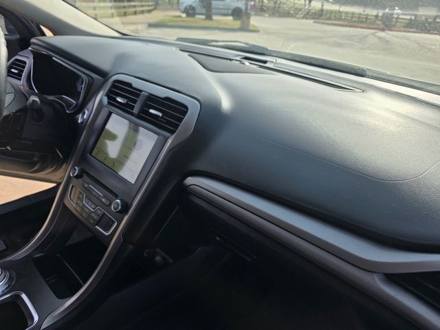 2017 Ford Fusion SE | Arlington, TX | Tray Rogers dba Southwest Collision Center   