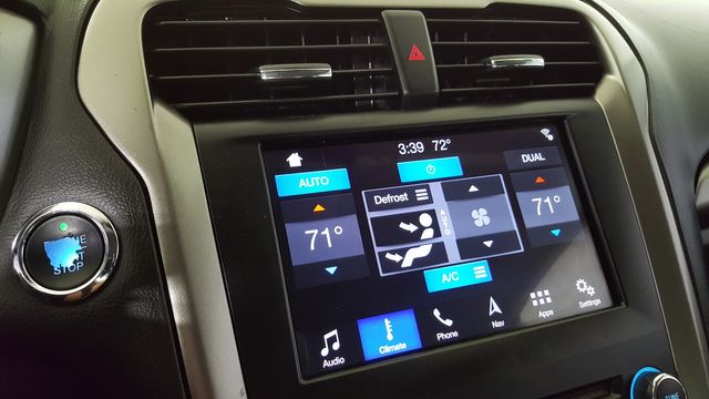 2017 Ford Fusion SE | Carrollton, TX | Legend Motorcars of Carrollton 2017 Ford Fusion SE | Carrollton, TX | Legend Motorcars of Carrollton