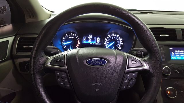 2017 Ford Fusion SE | Carrollton, TX | Legend Motorcars of Carrollton