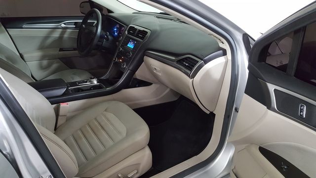 2017 Ford Fusion SE | Carrollton, TX | Legend Motorcars of Carrollton