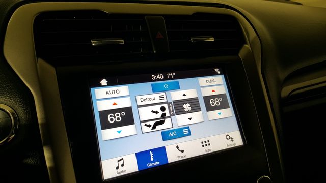 2017 Ford Fusion Hybrid SE | Carrollton, TX | Legend Motorcars of Carrollton