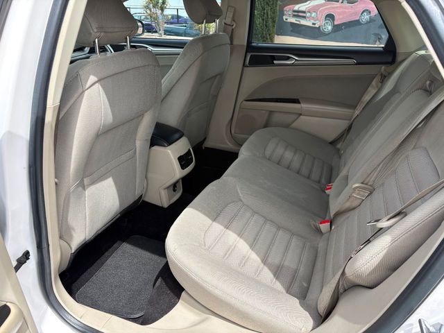 2017 Ford Fusion SE 2017 Ford Fusion SE