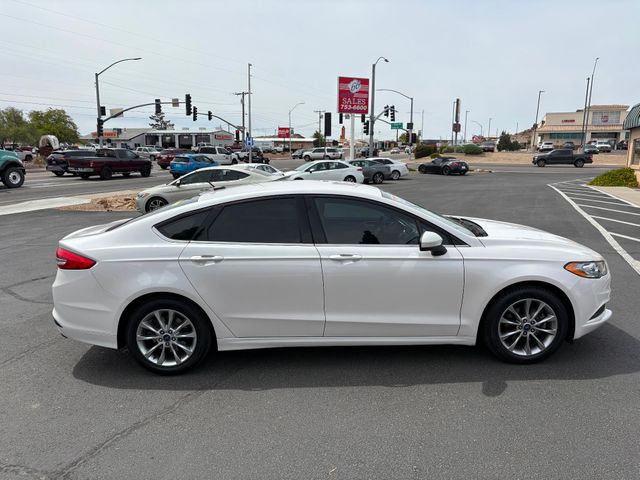 2017 Ford Fusion SE 2017 Ford Fusion SE