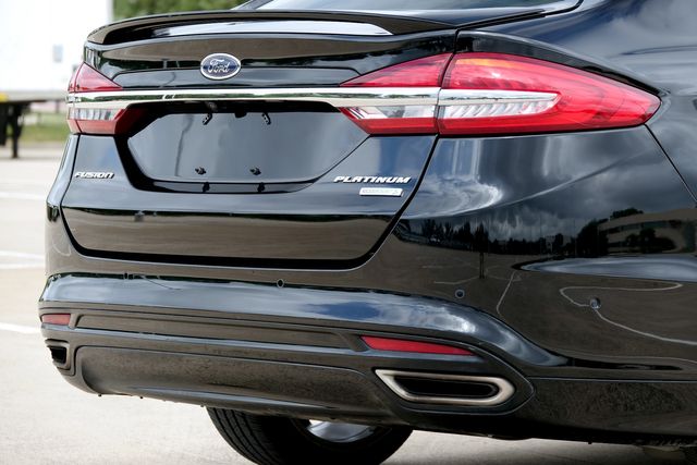 2017 Ford Fusion Platinum * 1-OWNER * 33k Miles * SUNROOF * Loaded!