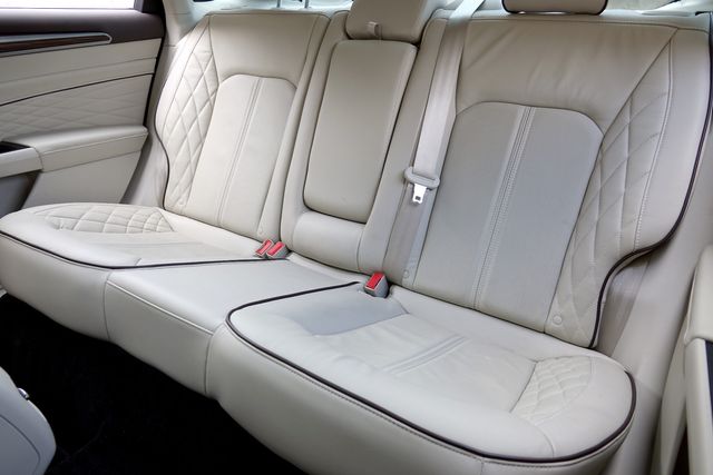 2017 Ford Fusion Platinum * 1-OWNER * 33k Miles * SUNROOF * Loaded!