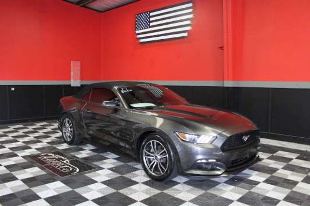 2017 Ford Mustang EcoBoost Premium