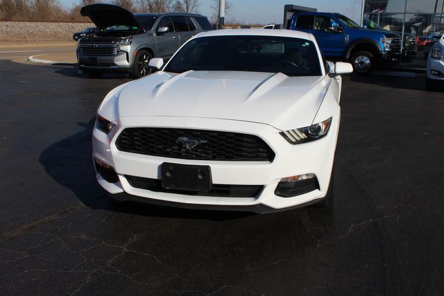 2017 Ford Mustang V6 | Granite City, Illinois | MasterCars Company Inc. 2017 Ford Mustang V6 | Granite City, Illinois | MasterCars Company Inc.