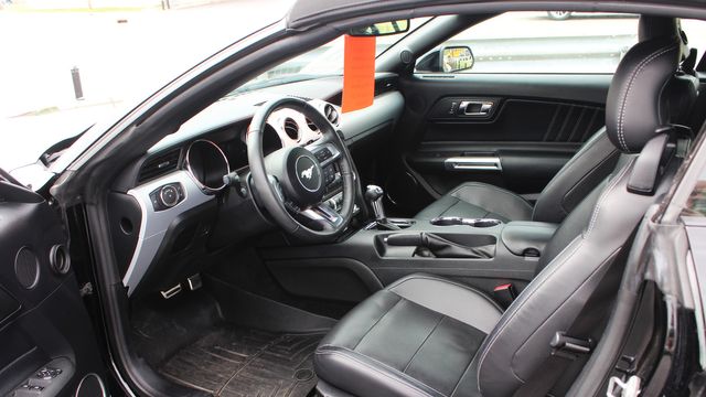 2017 Ford Mustang GT Premium Convertible | Granite City, Illinois | MasterCars Company Inc. 2017 Ford Mustang GT Premium Convertible | Granite City, Illinois | MasterCars Company Inc.